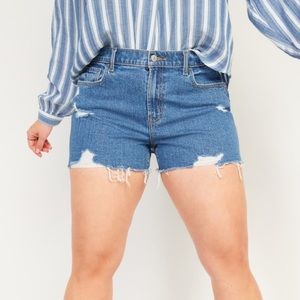 Old Navy ripped boyfriend shorts size 12